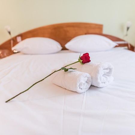 Park Hotel Bihać Esterno foto