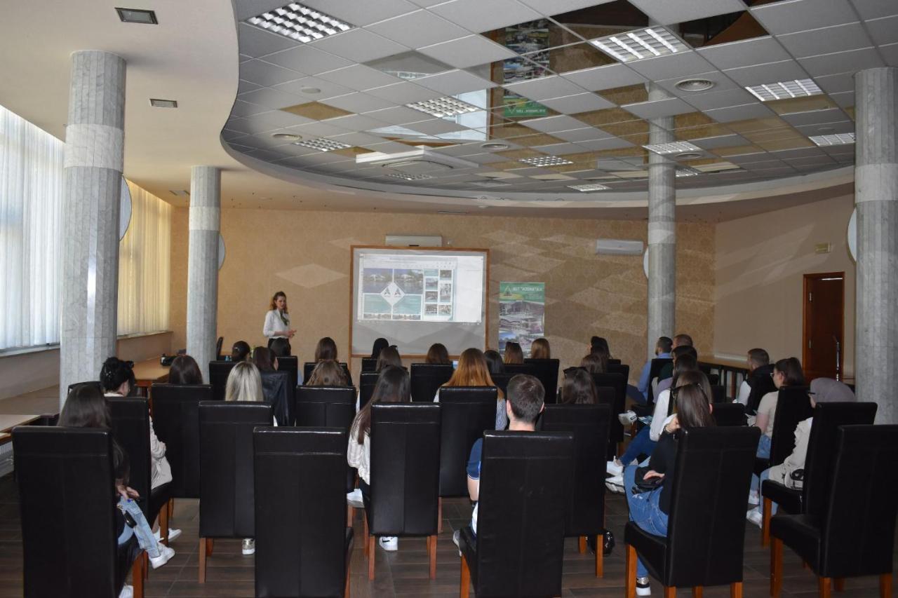 Park Hotel Bihać Esterno foto