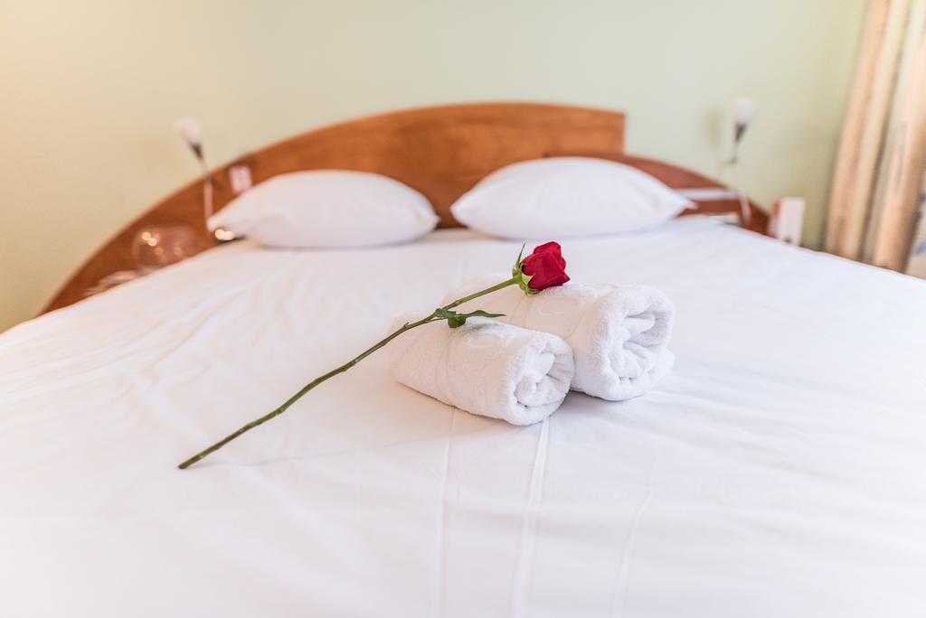 Park Hotel Bihać Esterno foto