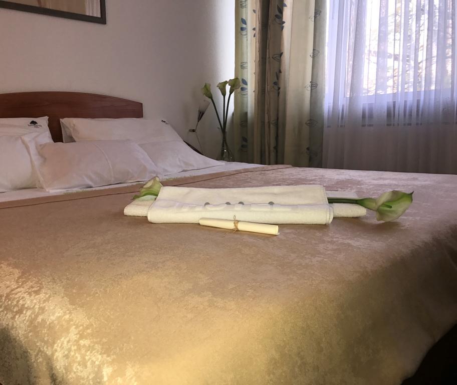 Park Hotel Bihać Esterno foto