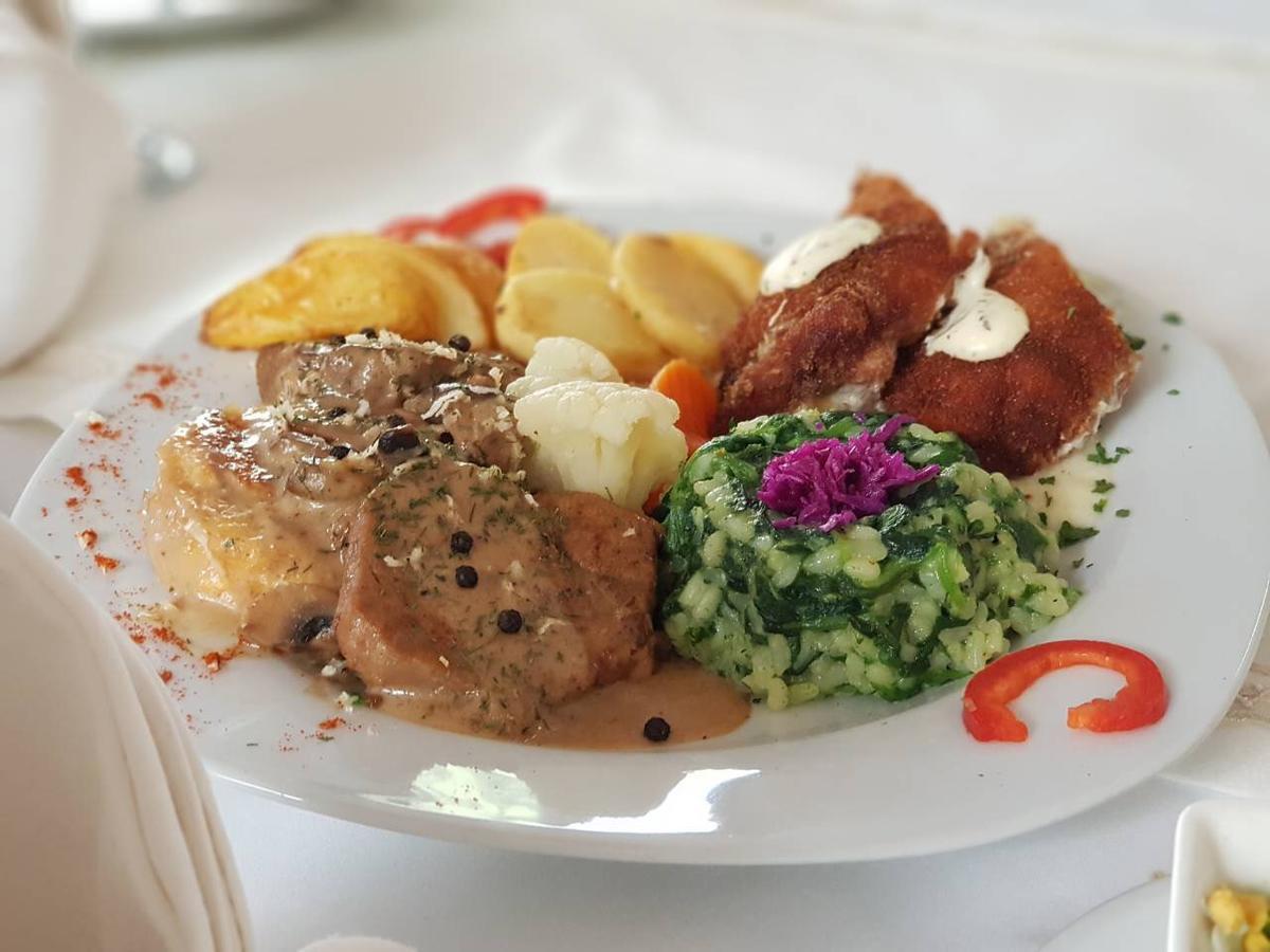 Park Hotel Bihać Esterno foto